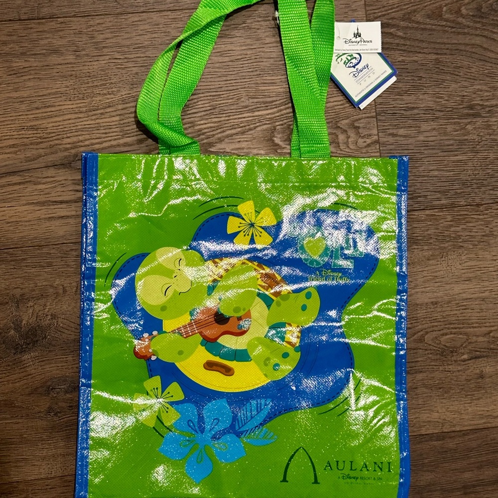 Disney Aulani Olu Mel Reusable bag New